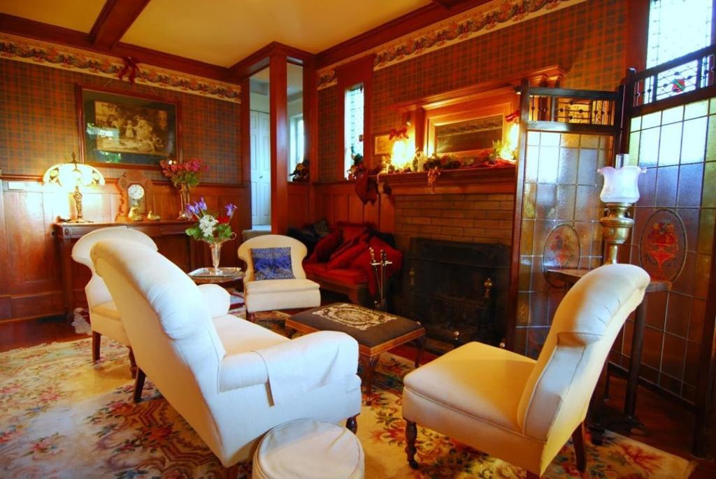 Trutch Manor